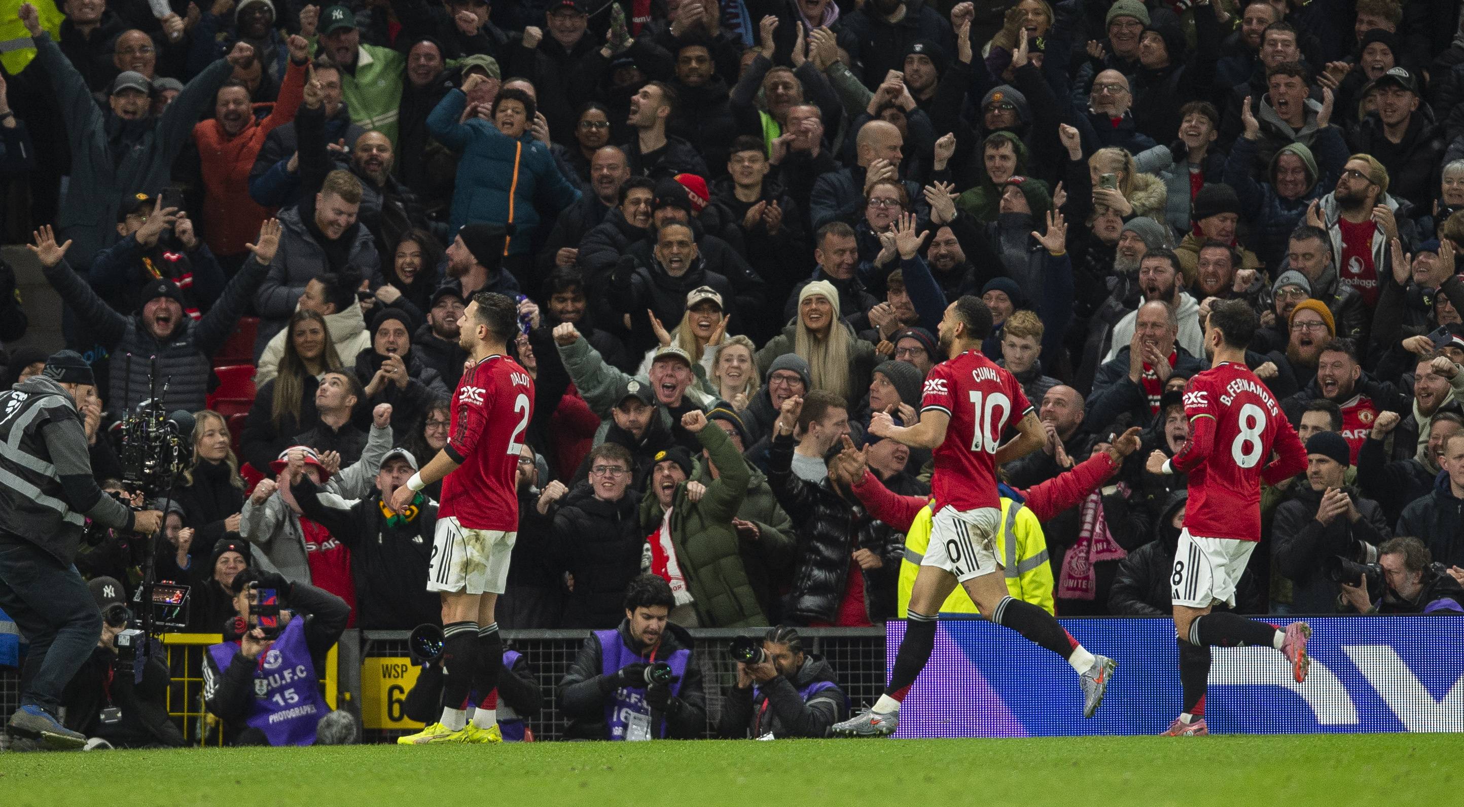 包含曼联迎欧篮联关键赛,冲刺阶段内部沟通,媒体盛赞,数据趋势出现新变化的词条 包含曼联迎欧篮联关键赛,冲刺阶段内部沟通,媒体盛赞,数据趋势出现新变化的词条